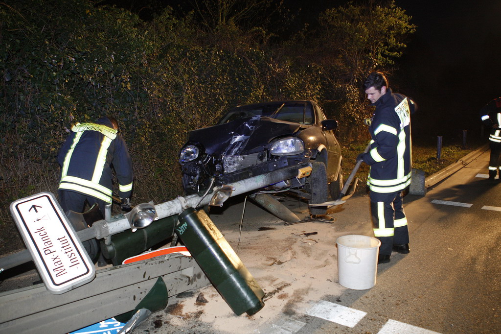 VU Koeln Militaerringstr nach VU zu Fuss gefluechtet P02.jpg